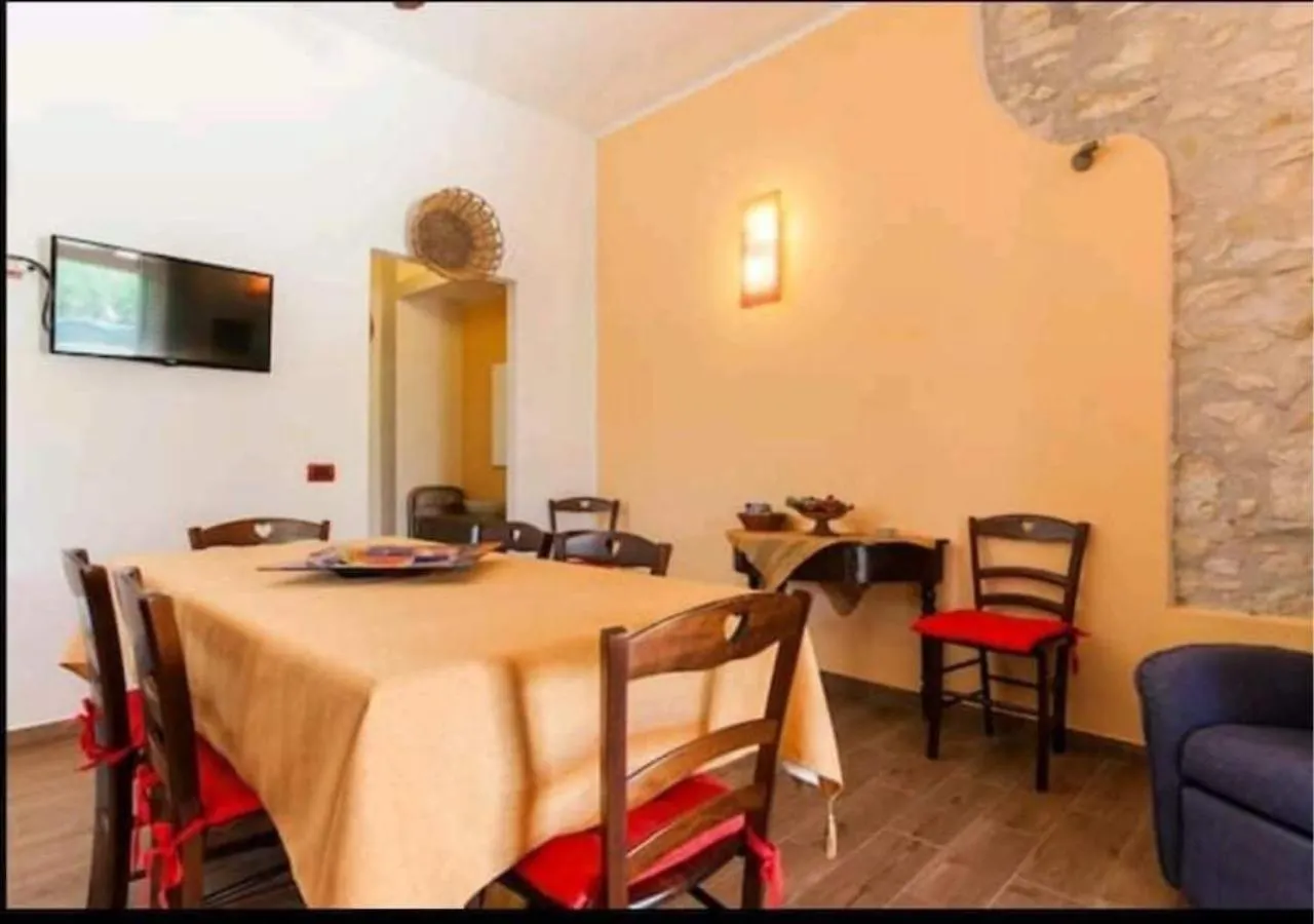 Villa Nuccia Oasi Di Relax Con Piscina كاستيلاّماري ديل غو 0*,  إيطاليا